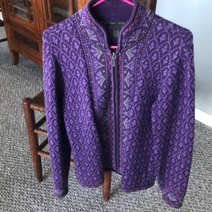 Beautiful sweater/jacket.  Size small